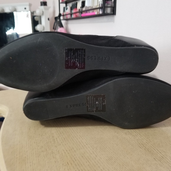 đź–¤Express Covered Wedge Bootsđź–¤ - Picture 7 of 8